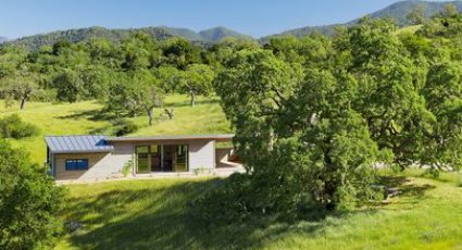 fachada cabaña, cabaña en el campo, casa en el campo, foto cabaña