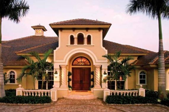 frente de casa de lujo, frente de casa con palmeras, fachada de casa country, foto de casa de lujo